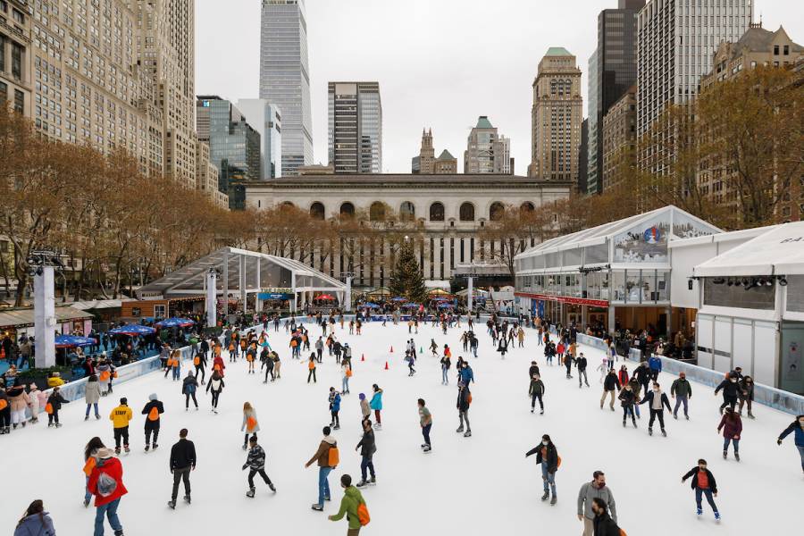 Ice skate in Bryant Park Christmas newyork